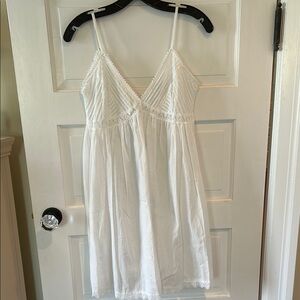 Elegant White Lace Trim Nightgown